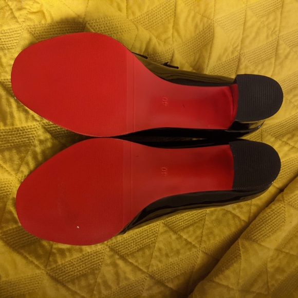 heels - Picture 2 of 3